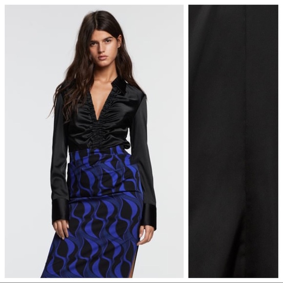 NWT. Zara Satin Effect Top with Gathered Details. Size M. - Picture 1 of 10